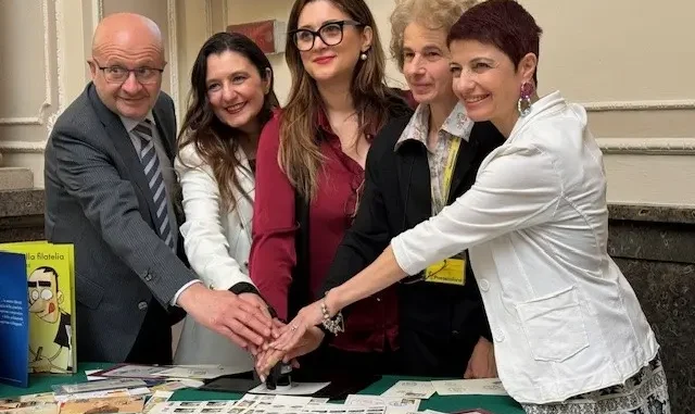 Alle Poste di Cuneo inaugurata la mostra filatelica "Da Gutenberg all'intelligenza artificiale" 3