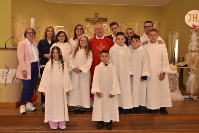 La prima comunione per sette ragazzi ai Salesiani di Bra