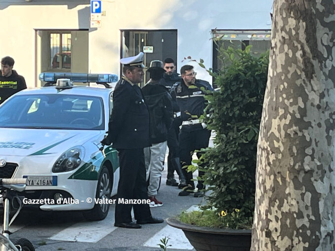 Polizia di Stato in collabrazione con la polizia locale per un