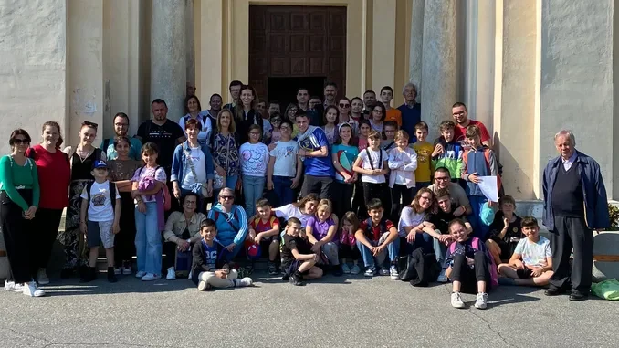Salesiani Bra, catechiste e ragazzi in gita alla sacra di San Michele e Avigliana