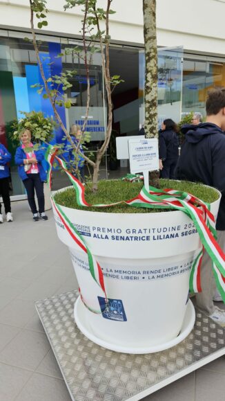 Fondazione Ospedale: il premio Gratitudine a Liliana Segre (FOTO e VIDEO)