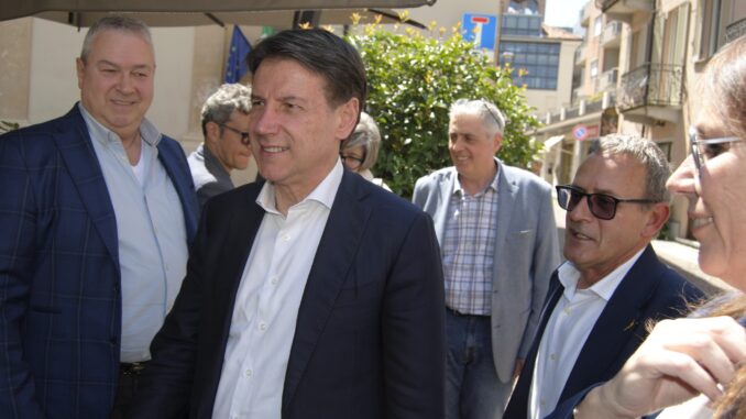 Pranzo ad Alba per Giuseppe Conte 1