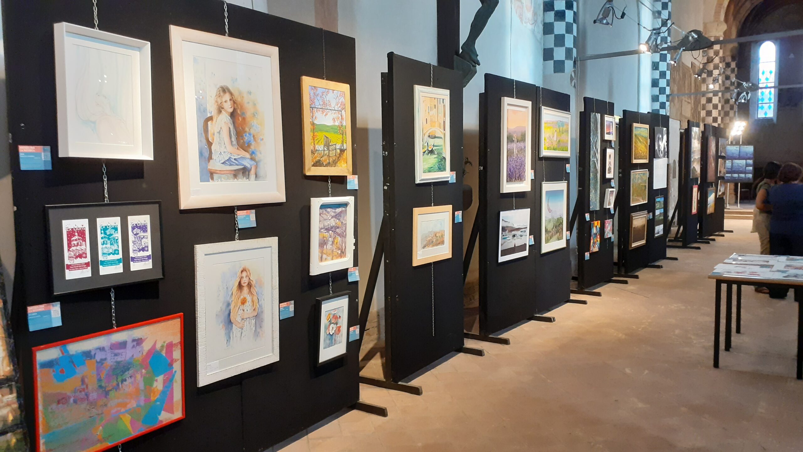 Asl Cn2, grande successo per la mostra solidale di Artisti per la ricerca 1