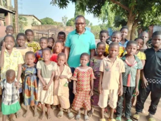 A Bandito una camminata che fa bene per aiutare don Max in Benin 1