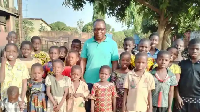 A Bandito una camminata che fa bene per aiutare don Max in Benin 1