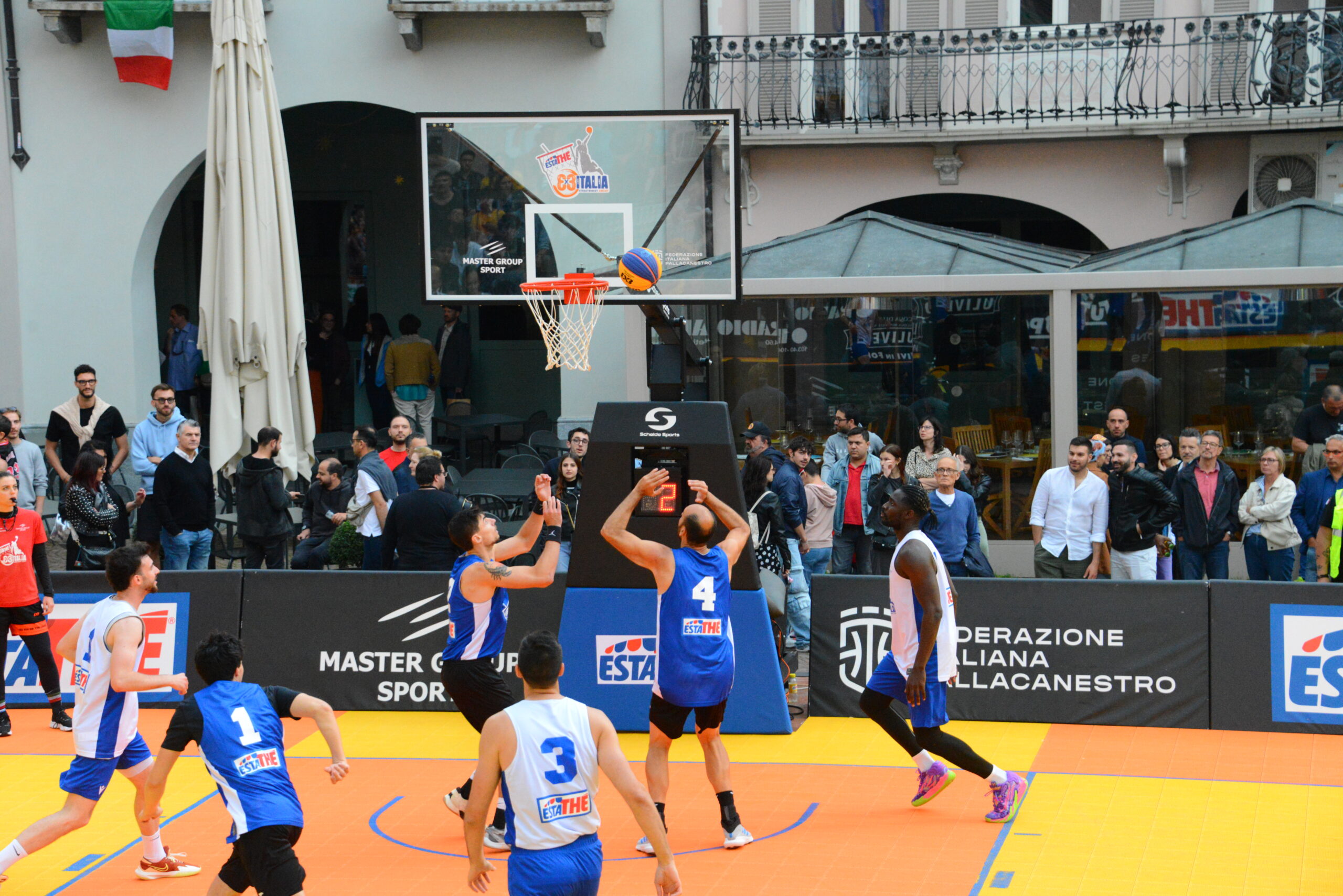 Tre giorni di grande basket ad Alba con il torneo Estathé 3x3 Italia (Foto e video)