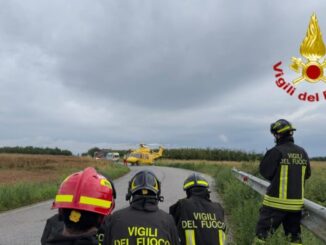Auto fuori strada tra Carrù e Bene Vagienna: conducente ferita