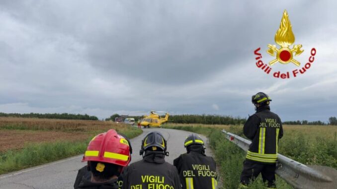 Auto fuori strada tra Carrù e Bene Vagienna: conducente ferita