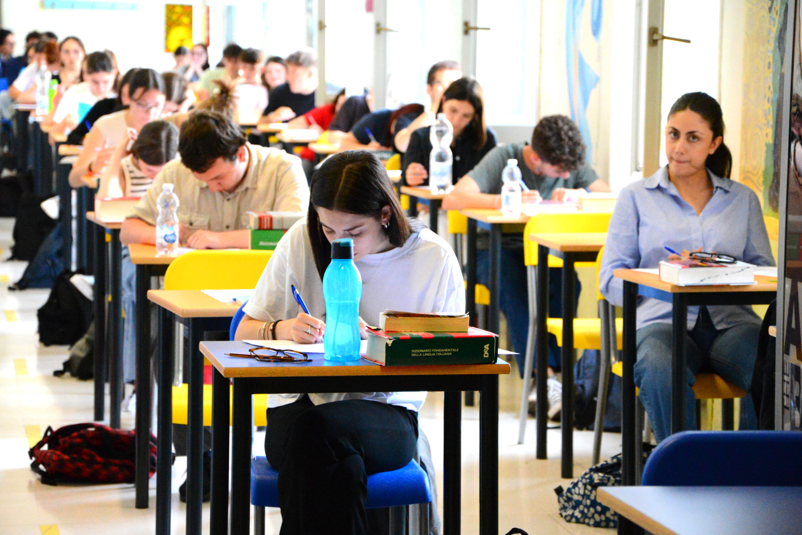 Maturità ad Alba, i ragazzi alle prese con Pirandello, Ungaretti e il ruolo del silenzio (VIDEO) 1