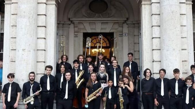 Alba Jazz Festival: la Erios Jazz Orchestra rende omaggio al leggendario Duke Ellington con la loro performance indimenticabile