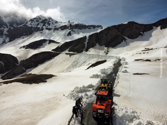 Colli alpini ancora innevati. La provincia lavora sull'Agnello e sulla Lombarda