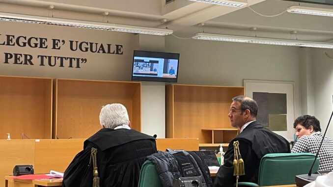 Colpo di scena: Ponzio lascia la difesa di Anca Egorov