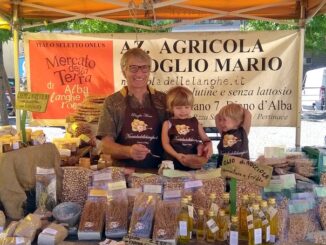 Mercato della terra / Cinque generazioni con la nocciola in testa