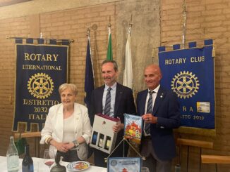 Visita del governatore Rotary al Club di Bra, il presidente Peisino premiato 1