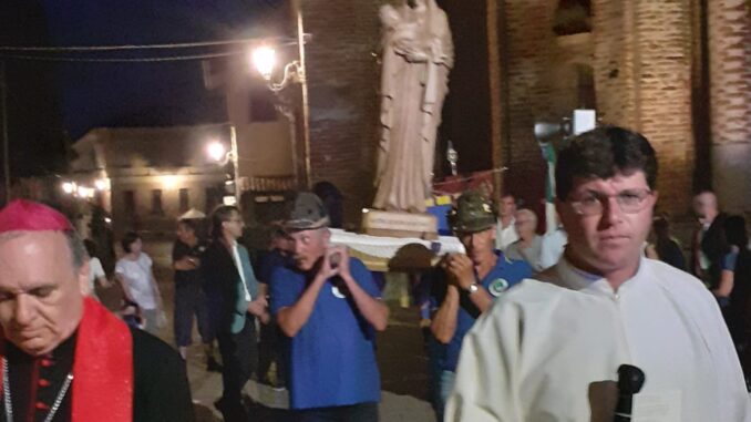 Alla processione per i martiri ha sfilato la Madonna di Dachau