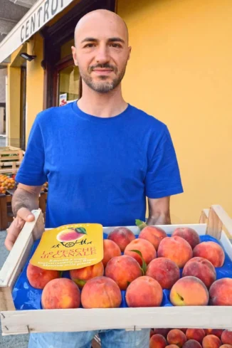 Per la Fiera del pesco di Canale tanta musica e Notte rosa