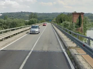 Ponte sul Tanaro a Pollenzio, a fine mese verrà rifatto l'asfalto
