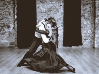 Una storia d’amore a ritmo di tango sul palcoscenico dell’arena Guido Sacerdote di Alba
