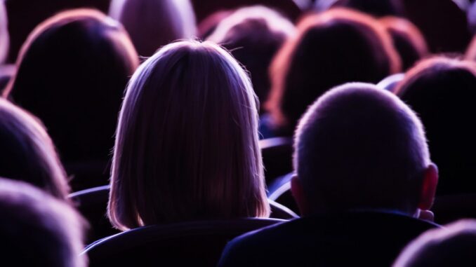 Emozioni della Multivisione: una selezione di opere artistiche in multivisione, combinando fotografia e musica per creare atmosfere coinvolgenti e suggestive