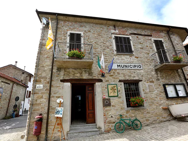 Entro il 24 agosto le candidature al premio Fedeltà alla Langa. Premiazione l'8 settembre a Bergolo