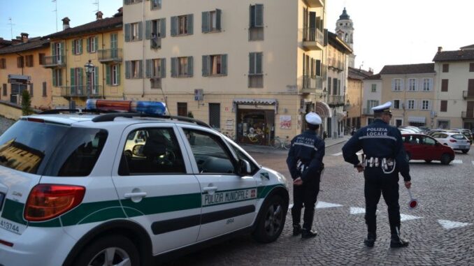 Ubriaco infastidisce la festa di Pollenzo e viene denunciato. Sorpreso a Bra un autista con