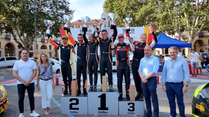 Il podio di piazza Alfieri sancisce la vittoria di Ronzano e Andreis al Rally Città di Asti 1