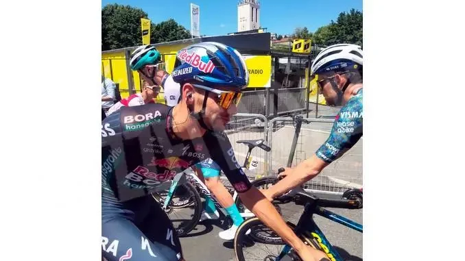 Matteo Sobrero al via del Giro dell'Emilia. Poi, Coppa Bernocchi e Gran Piemonte