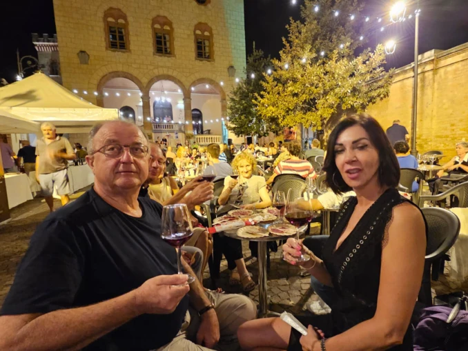 Feste d'estate / Si brinda al castello di Barolo guardando le stelle cadenti 2