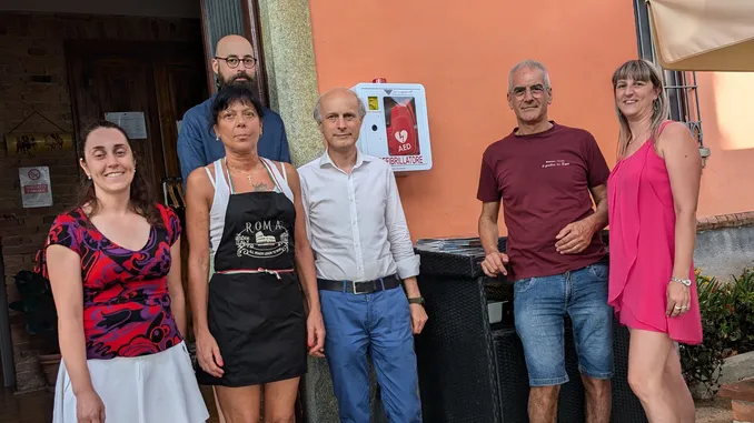 Un defibrillatore in pizzeria, a Monticello d’Alba, a disposizione di ogni emergenza