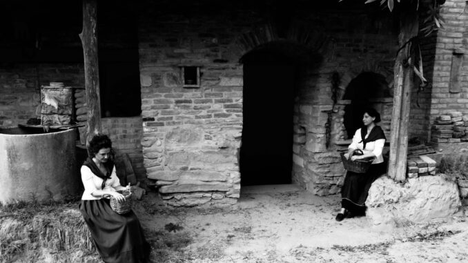 Notizie dalle colline, lo spettacolo del Gruppo teatro donne dalle storie di Nuto Revelli 1