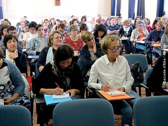 Corpo e scena dell’annuncio al corso per chi fa catechesi