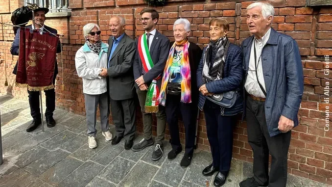 Alba ricorda l'eccidio all'ex caserma Govone. Gatto: «Importante commemorare i 1.300 soldati deportati»