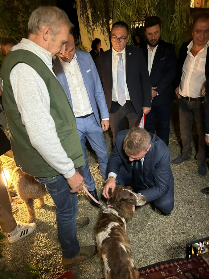 Capodanno del tartufo, il ministro Lollobrigida apre la stagione del bianco