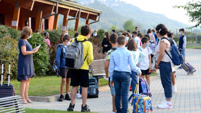 Scuola Mussotto 9 Suona la campanella e se mancano i servizi iniziano le polemiche