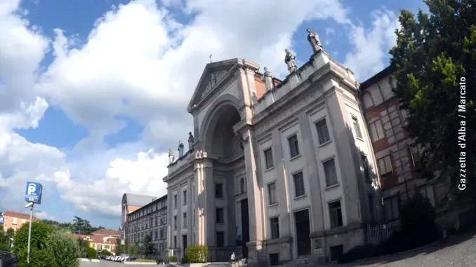 Tempio san Paolo Alba-Marcato Centro culturale San Paolo