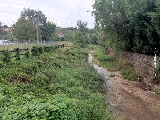 Pulizia del torrente Riddone ad Alba 1