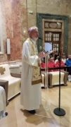 Madonna dei fiori, grande afflusso di fedeli. La pioggia ferma la processione, non la preghiera 10
