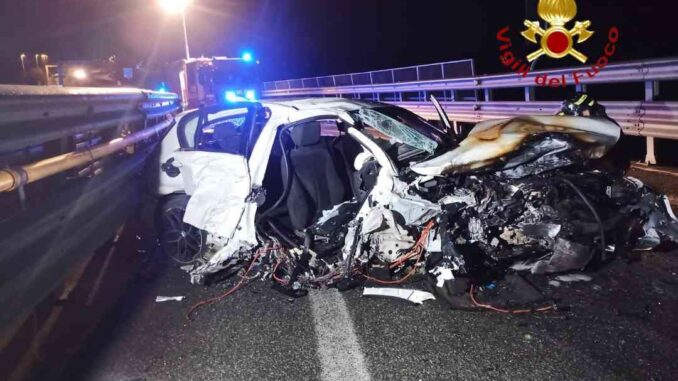 Tragico incidente stradale a Isola d'Asti: due morti e due feriti