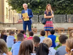 Inizia la scuola. Il sindaco di Bra Gianni Fogliato incontra le prime elementari 2