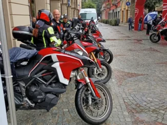 Raduno Ducati Desmolanghe, tappa ad Alba per l'aperitivo 2
