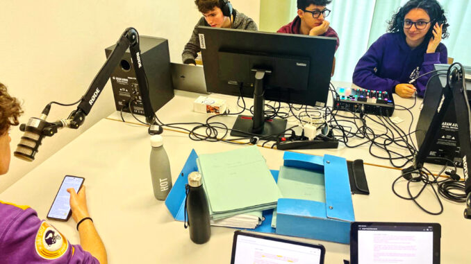 Al liceo scintifico Cocito è nato un podcast per fare lezione di storia