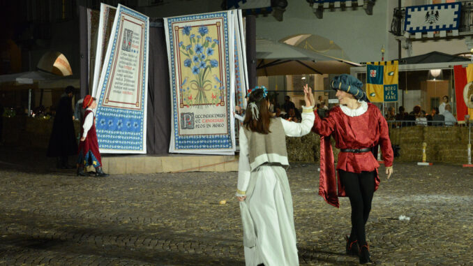 Fiera / Stasera la notte del Podestà e della rievocazione (SCOPRI GLI EPISODI DEI BORGHI) 2