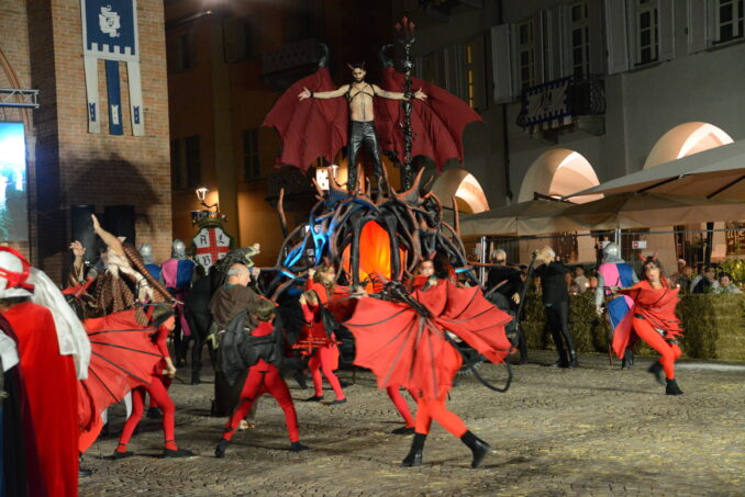 Fiera / Stasera la notte del Podestà e della rievocazione (SCOPRI GLI EPISODI DEI BORGHI) 7