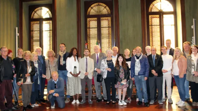 Gemelli in visita ad Alba. Accolte le delegazioni di Arlon, Beausoleil e Böblingen