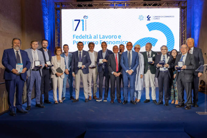 Da sette generazioni barbieri, Enrico Frea ha ricevuto il prezioso Sigillo d’oro 1