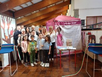 Inaugurato un nuovo spazio di gioco alla scuola Rodari con il progetto Regione 4.7