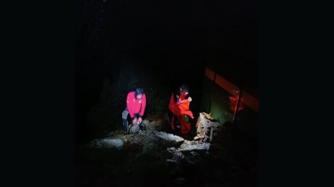Soccorso Alpino e Speleologico Piemontese salva scursionista bloccato a quota 2900 metri al Colletto delle Rocce di Viso