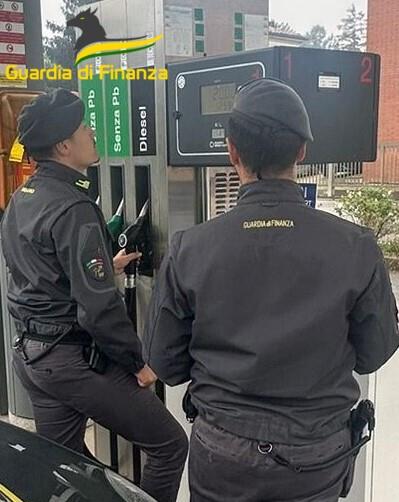 Evadevano il Fisco, scoperti e multati due distributori 1