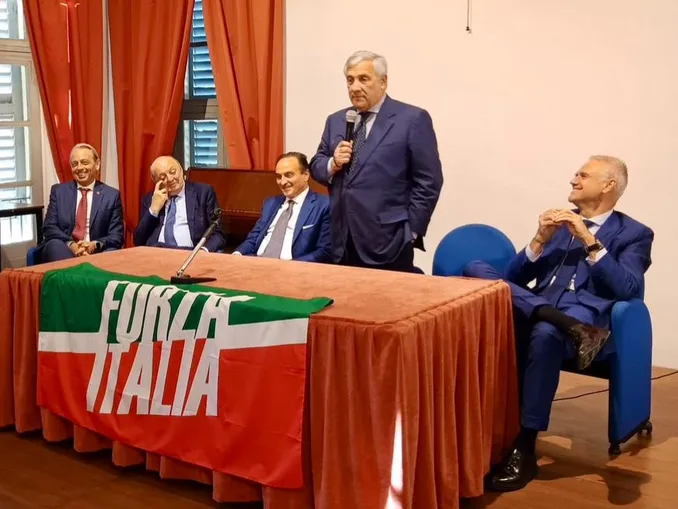 Tajani incontra a Cherasco i direttivi regionale e provinciale di Forza Italia 2