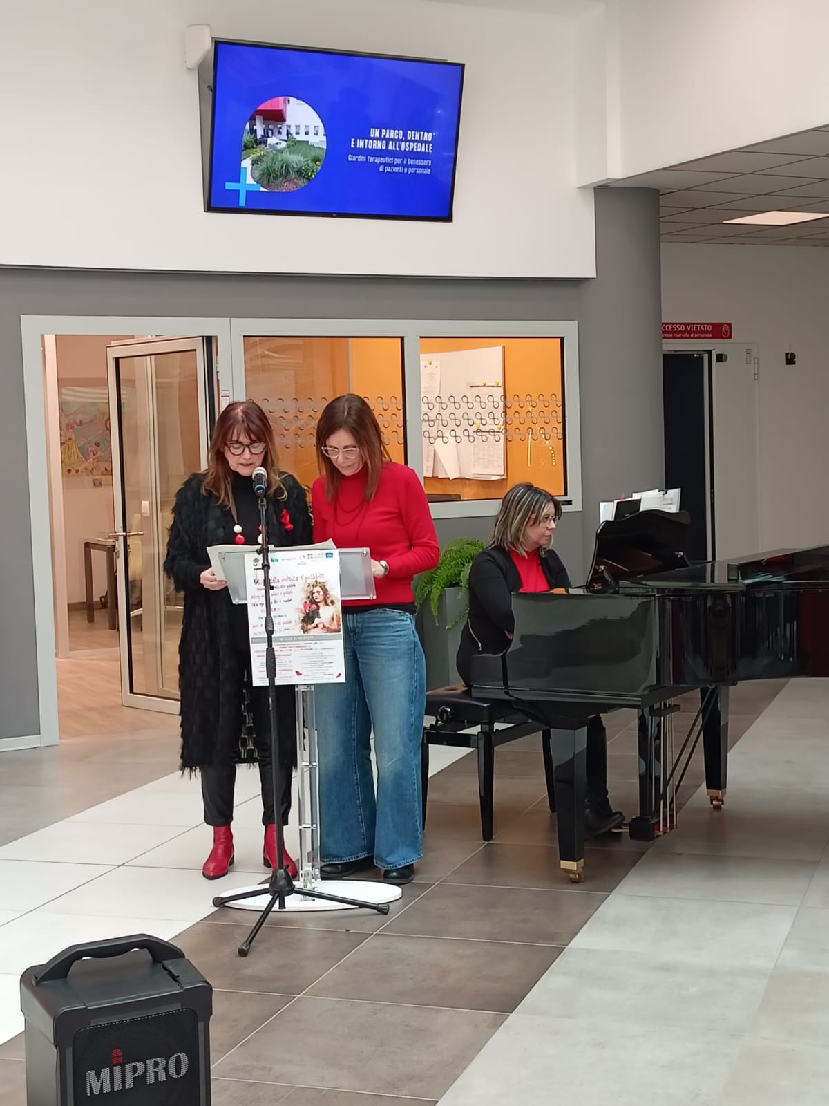 Per la Giornata contro la violenza sulle donne, letture e brani al pianoforte all’ospedale di Verduno 3